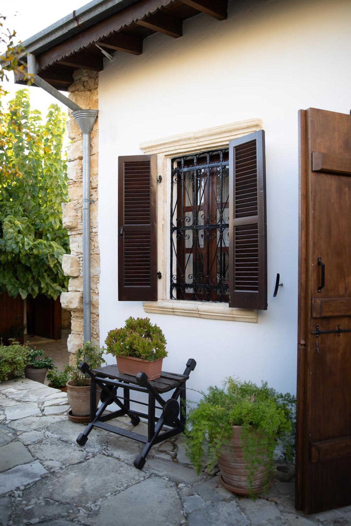 Apanemia Inn House Lofou Esterno foto